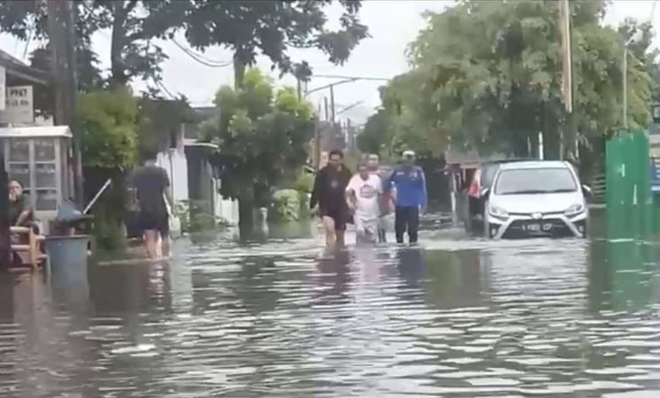 banjir-melanda-cimone